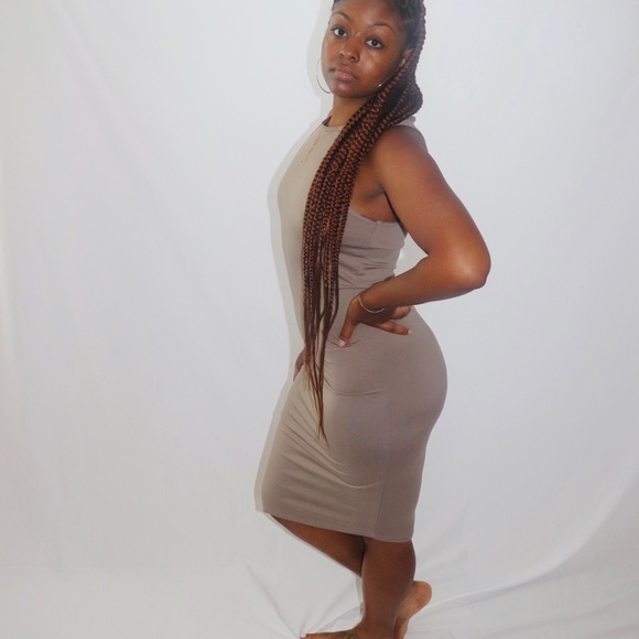 Nude Fitted Dress - Picture 3 of 3